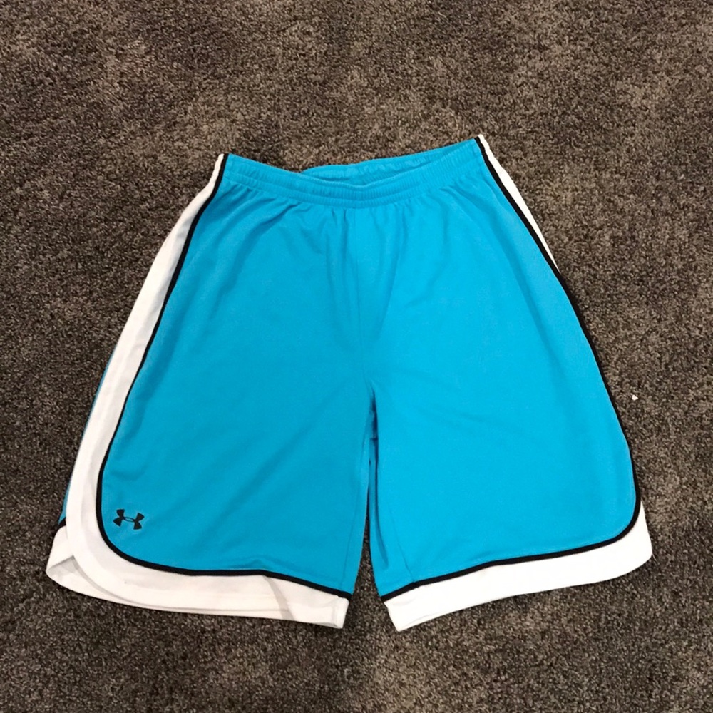 Under Armour women's shorts - Picture 1 of 2